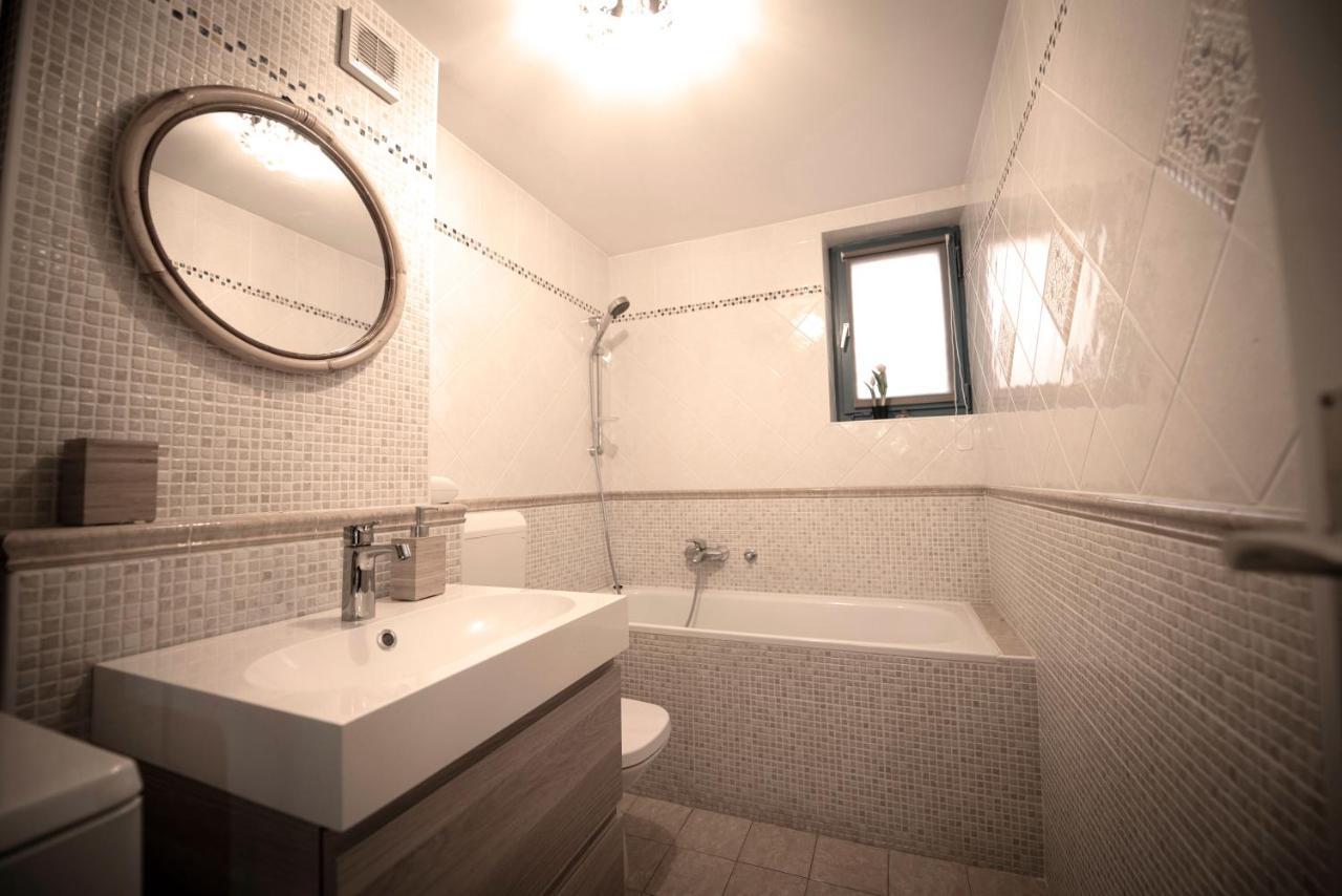 Modra Luna- Apartment With Terrace Ізола Екстер'єр фото